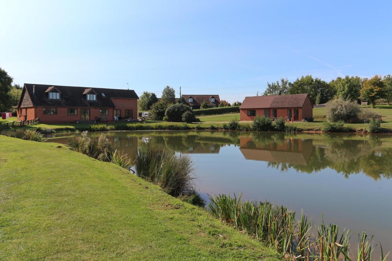 Bransford Farm Fishery & B & B Dış mekan fotoğraf
