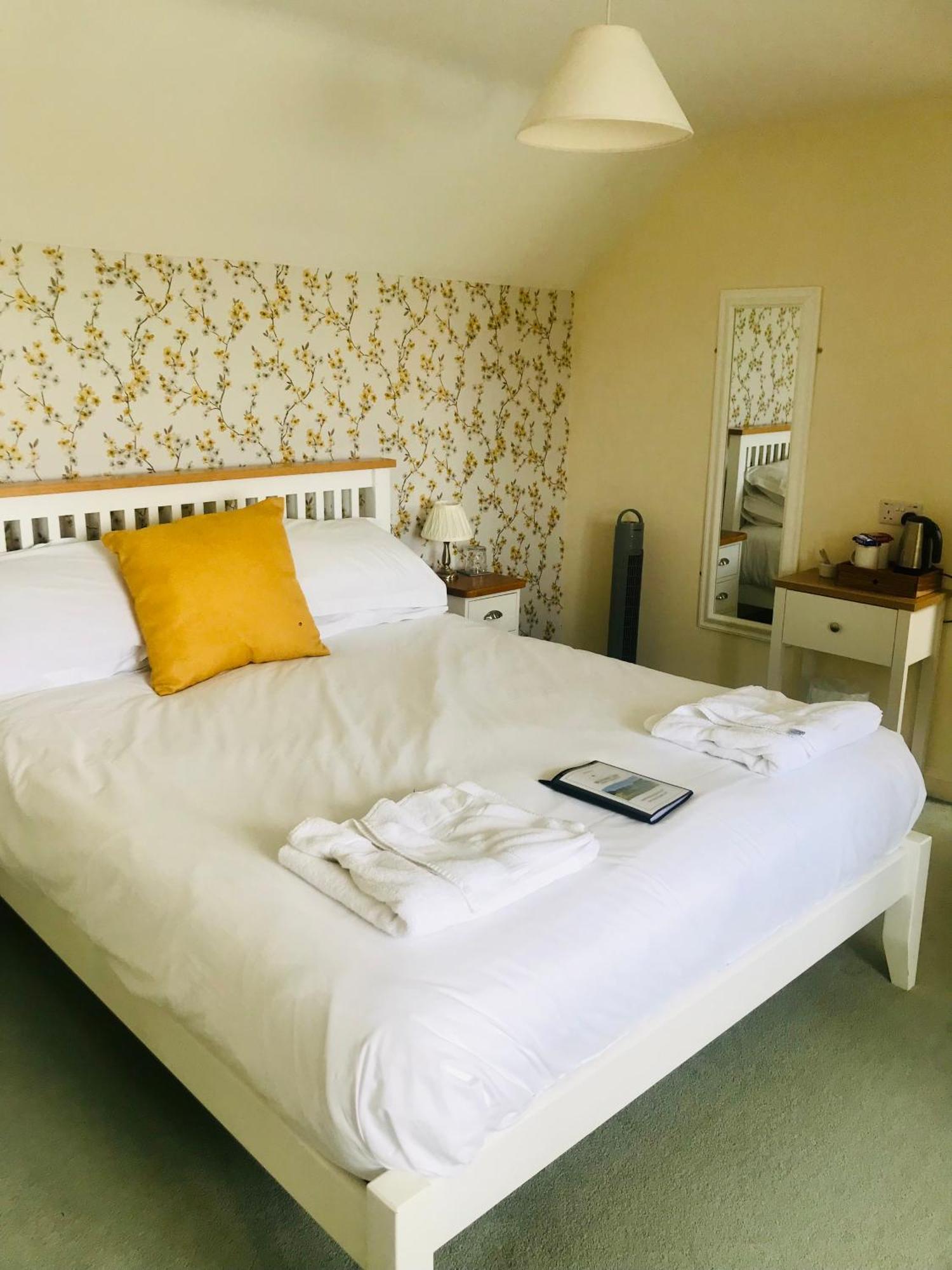 Bransford Farm Fishery & B & B Dış mekan fotoğraf